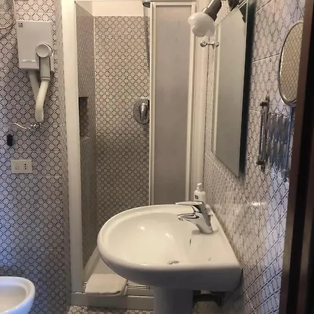 House With Garden And Sea View In