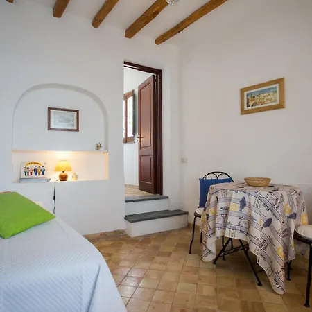 Semesterbostad House With Garden And Sea View In Lipari (Isola Lipari)