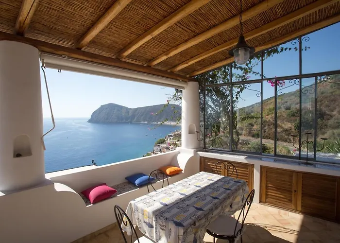 House With Garden And Sea View In